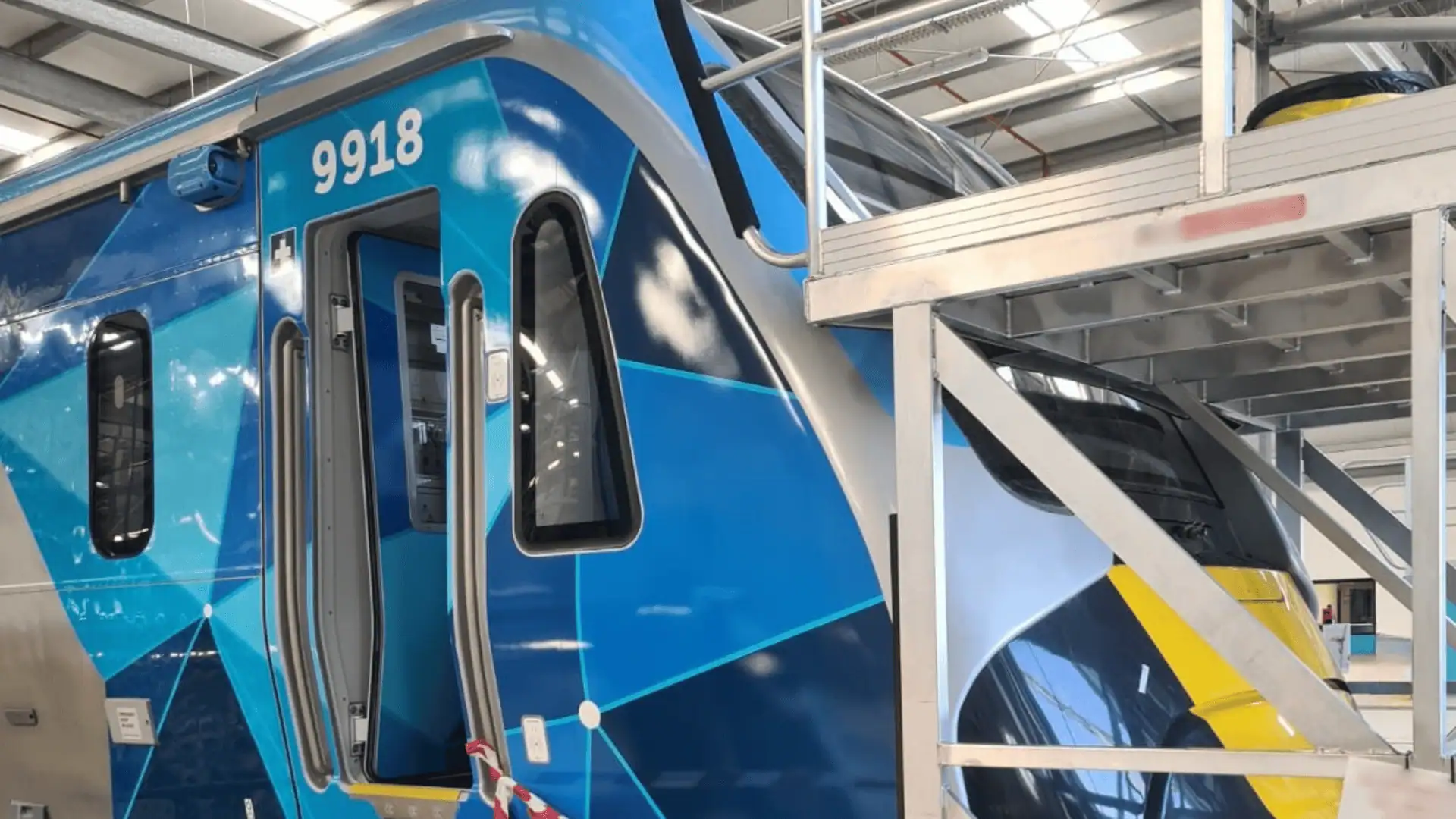 HCMT window replacement