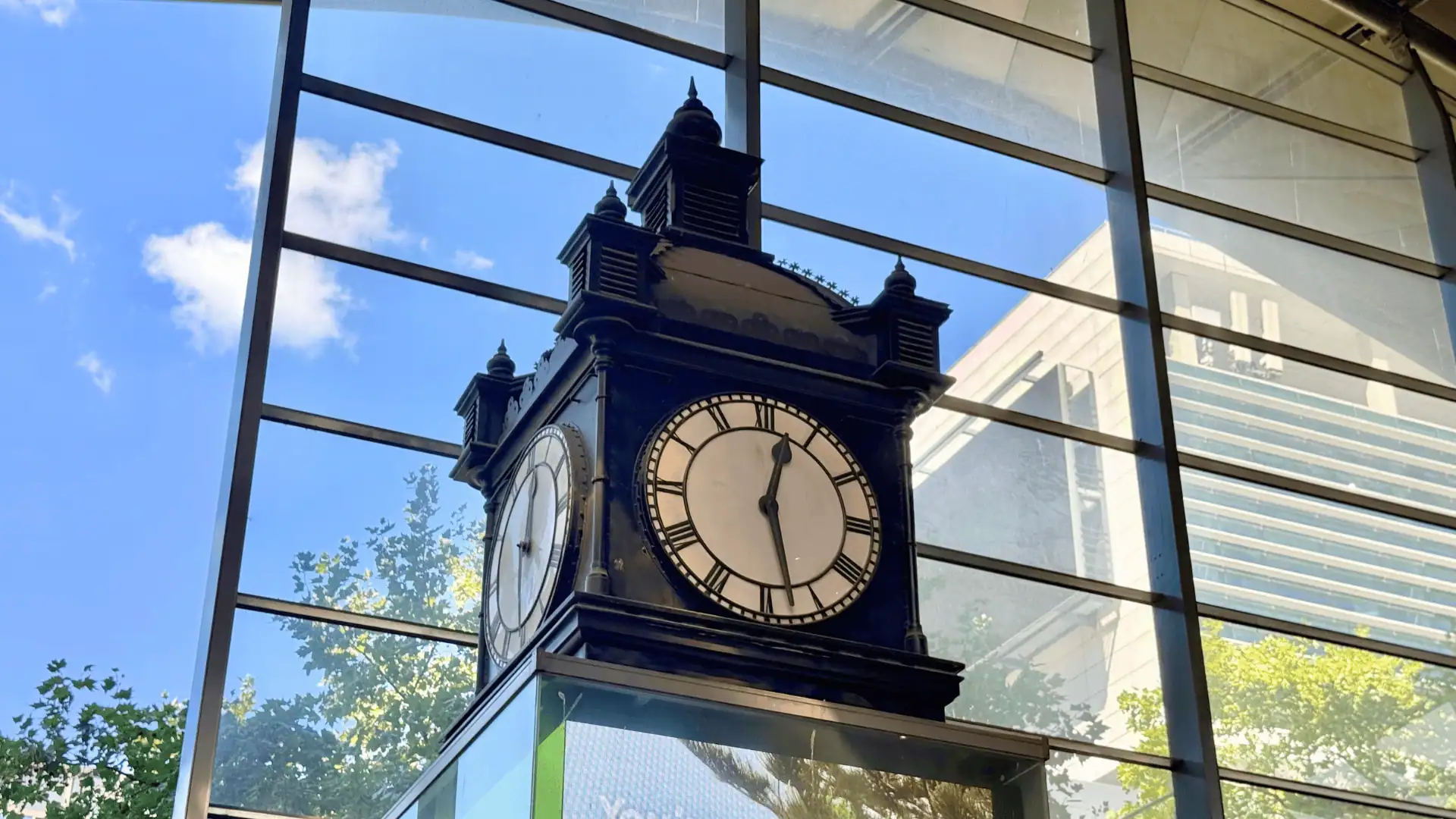 water-tower-clock-southern-cross-station 4 Water tower clock in Southern Cross Station